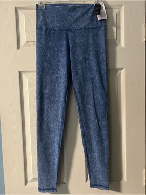 NWT! Kangol Leggings